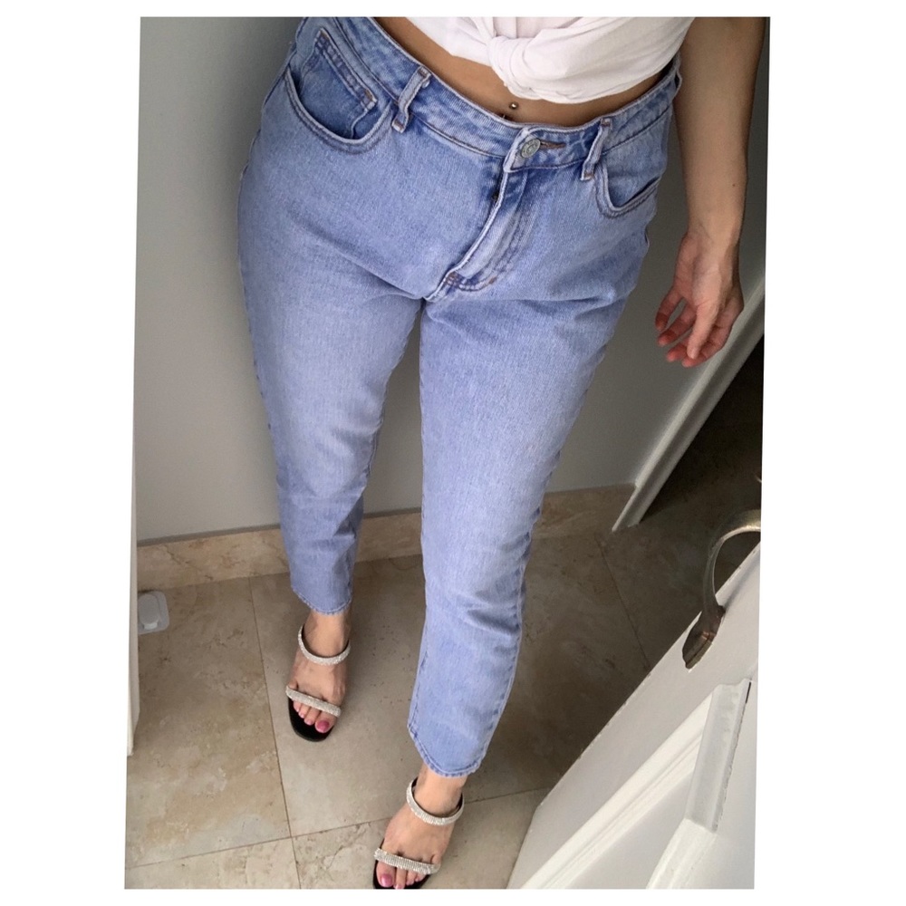 Brandy Melville light wash high rise cotton jeans